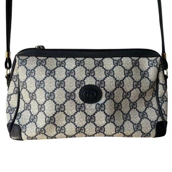 Vintage 80’s Gucci Monogram Navy Crossbody Bag - Picture 3 of 16